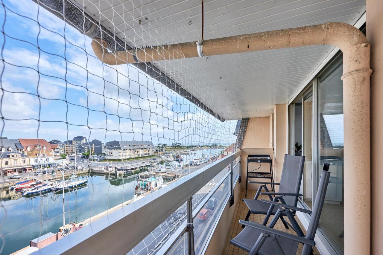 Le Tikahupo - Charmant Appt Vue Sur Le Port Курсёль-сюр-Мер Экстерьер фото